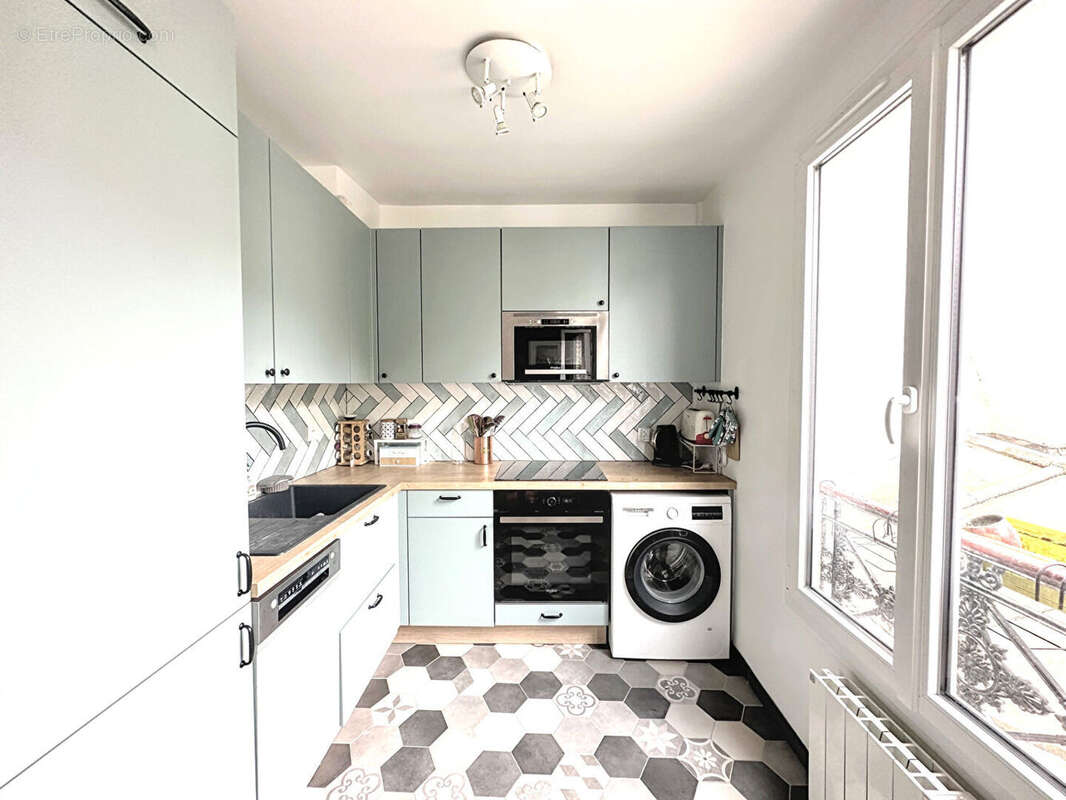 Appartement à PARIS-15E