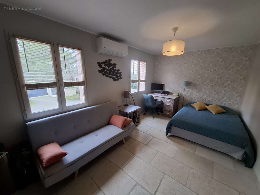 Maison à SAINT-ETIENNE-DU-GRES