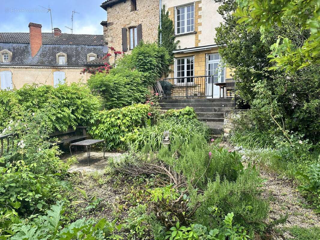 Maison à BELVES