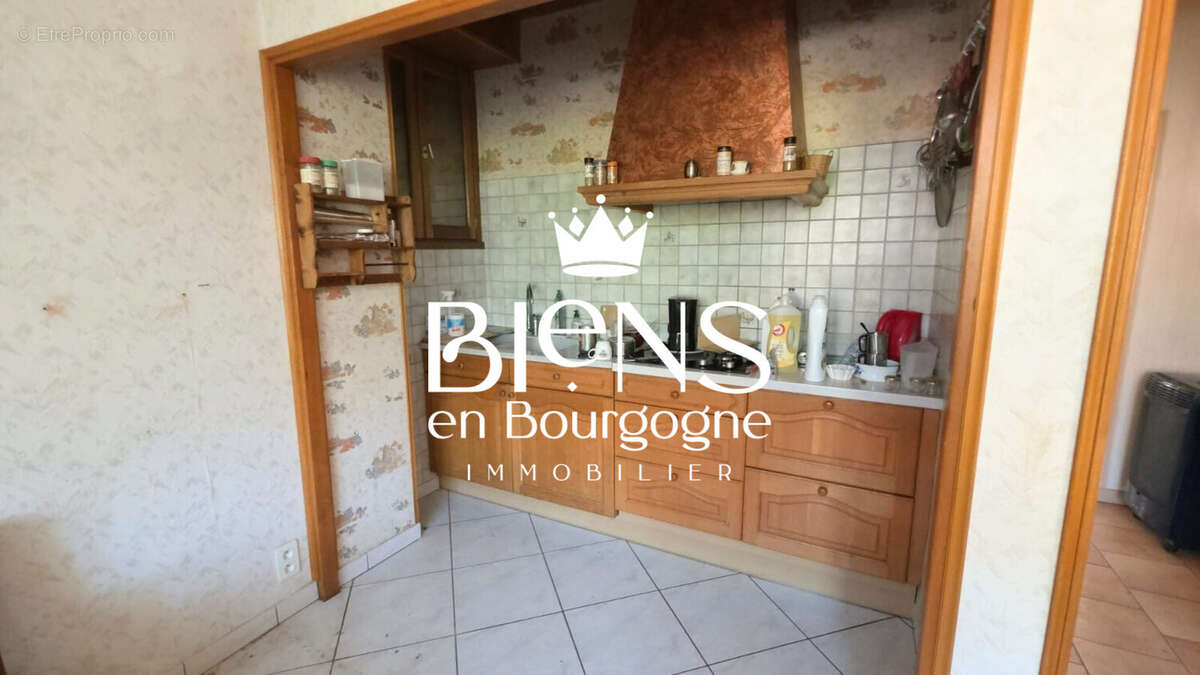 Maison à LA ROCHEPOT