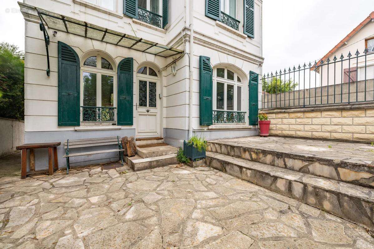 Maison à ERMONT