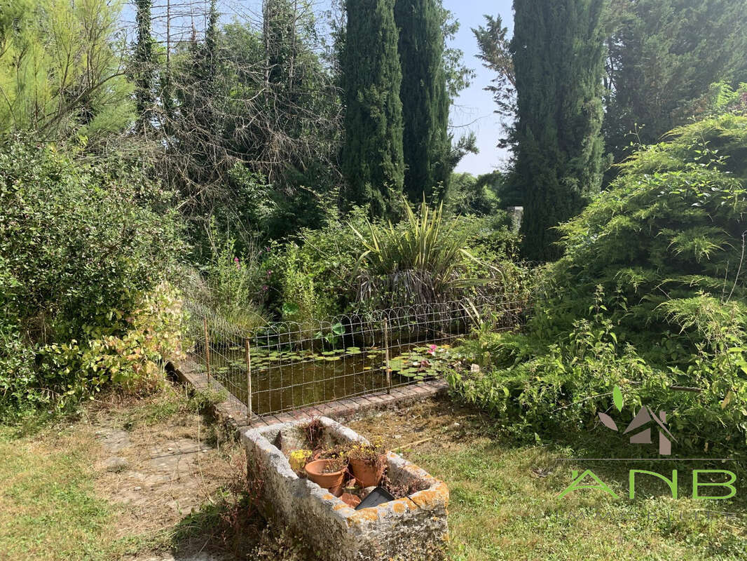 Maison à CHAMPNIERS