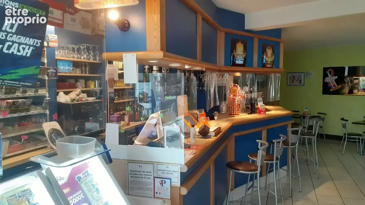 PRIX EN BAISSE  Immeuble avec commerce - photo 3