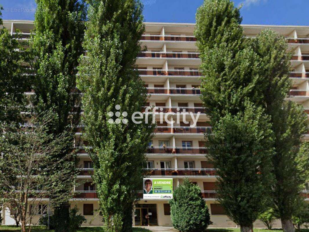 Appartement à SAINT-ETIENNE