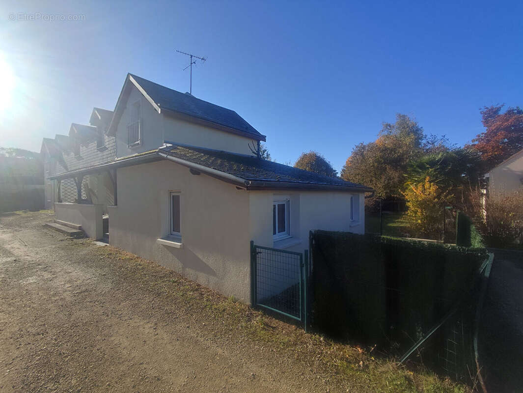 Appartement à LA CHAPELLE-SAINT-MESMIN