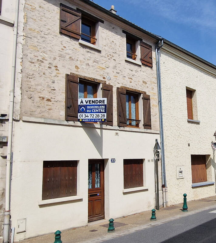 Maison à MARLY-LA-VILLE