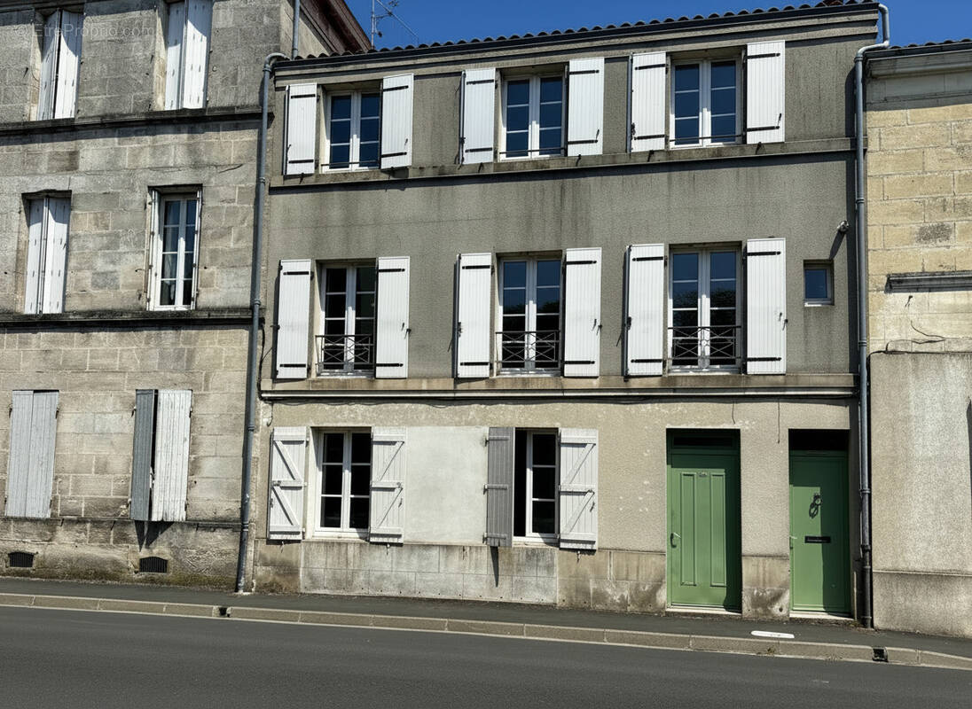 Appartement à ROCHEFORT