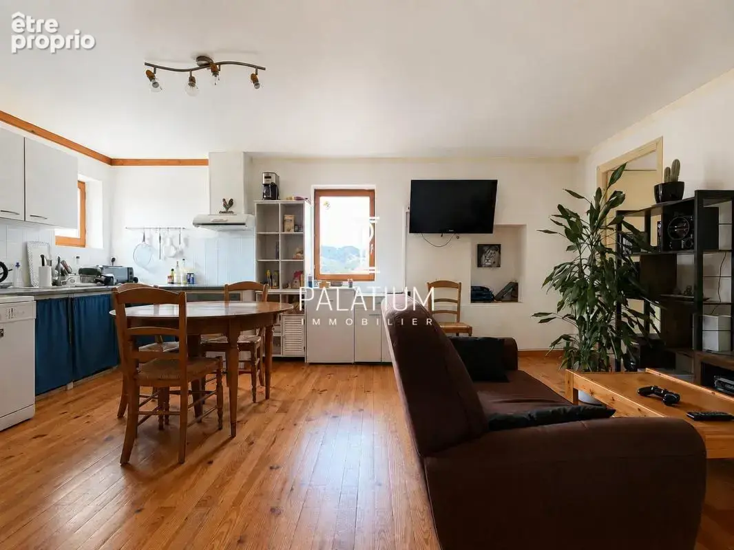Maison de caractère - 260 m² - 4 appartements & revenus lo - photo 24