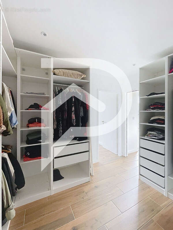 Maison à FREJAIROLLES