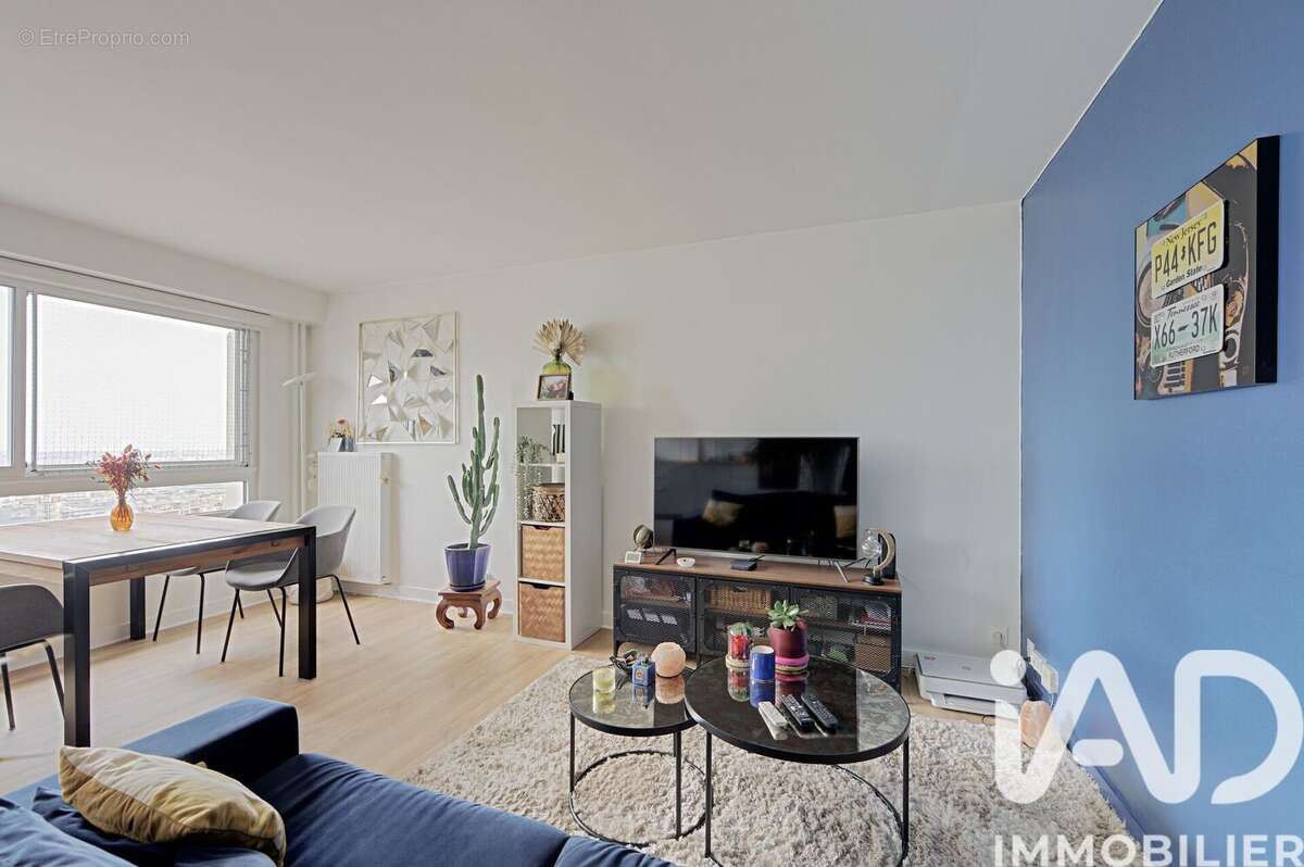 Photo 4 - Appartement à COURBEVOIE