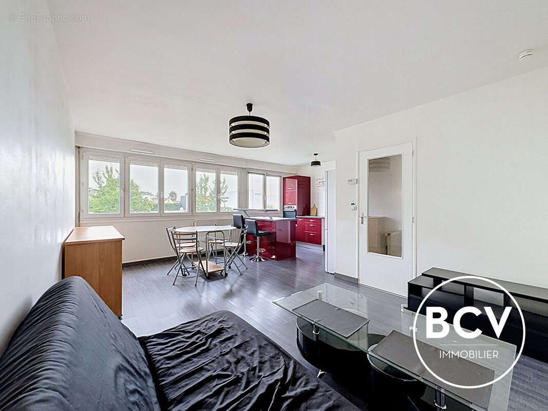Appartement à LUCE