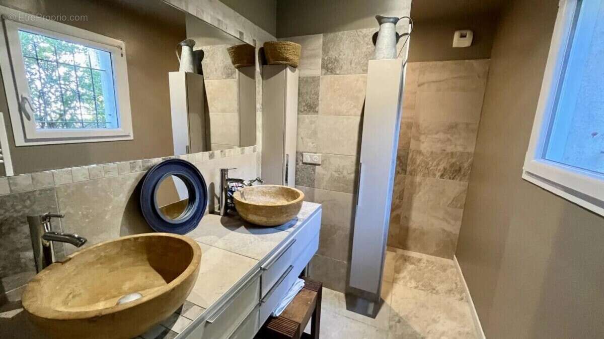 Maison à ROCHEFORT-DU-GARD