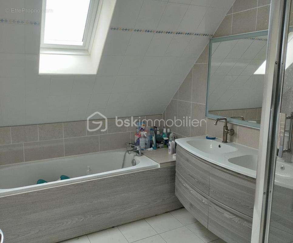 Maison à DONNEMARIE-DONTILLY