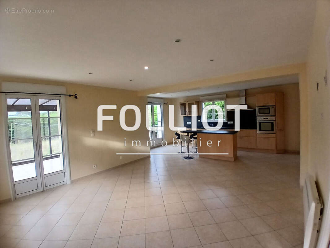 Maison à SAINT-GERMAIN-SUR-AY