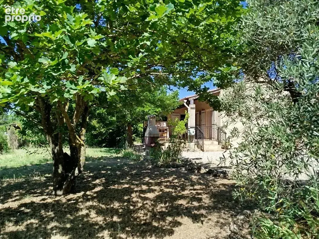 Maison Tavernes individuelle de plain-pied avec 2 garages - photo 1