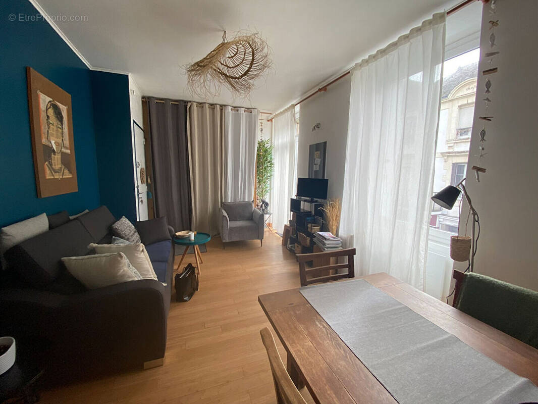 Appartement à LE POULIGUEN