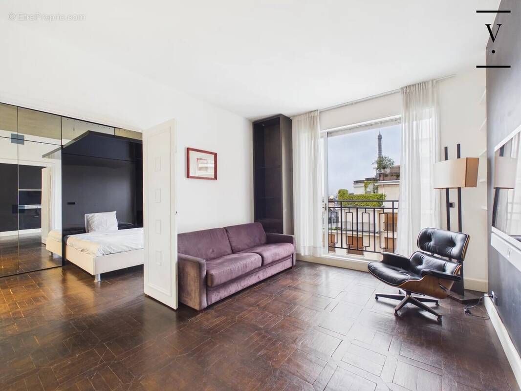 Appartement à PARIS-8E