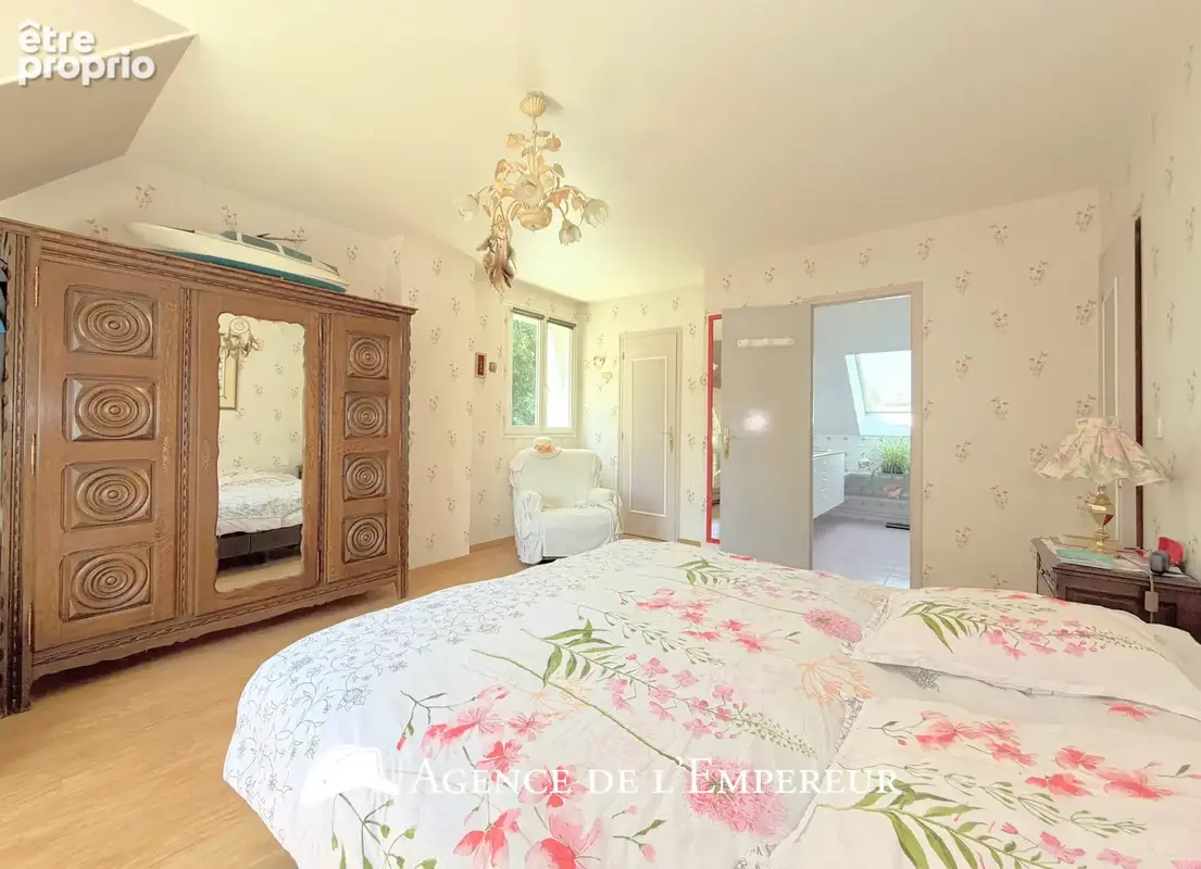 Maison 5 chambres, grand jardin, Saint-Cucufa. - photo 19
