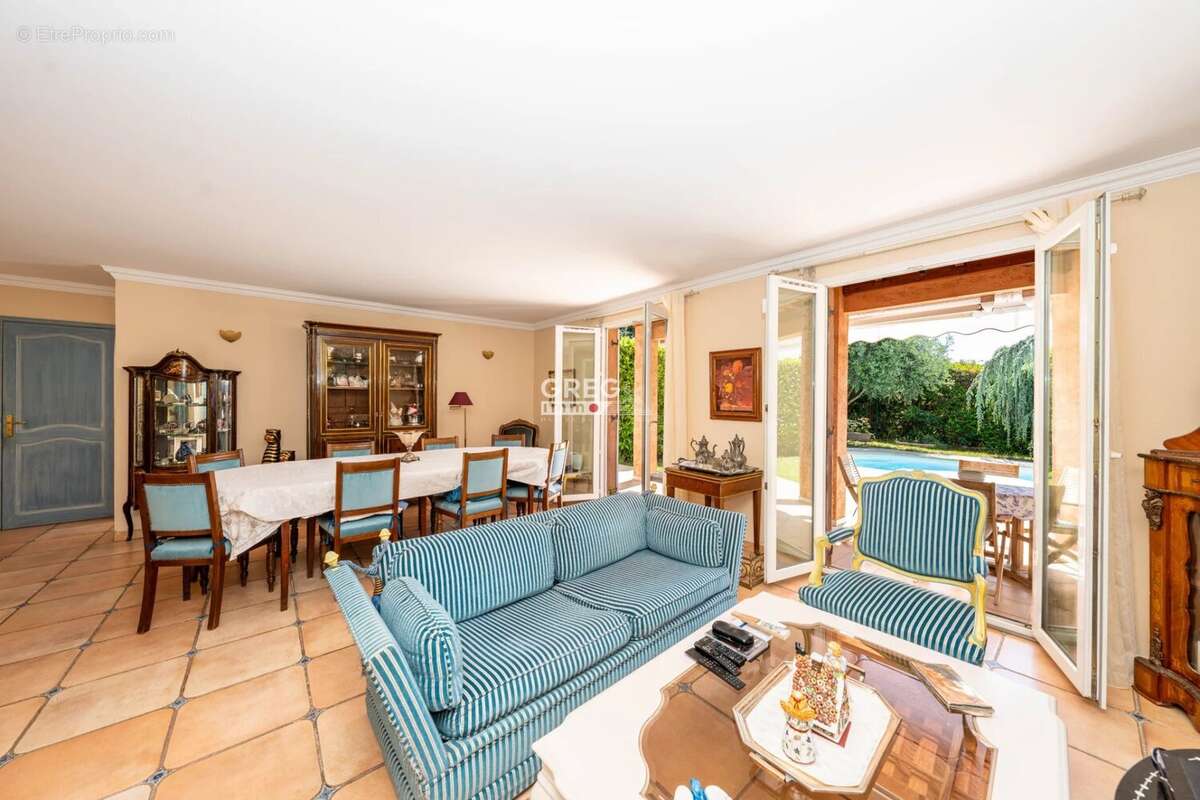 Maison à VILLENEUVE-LOUBET