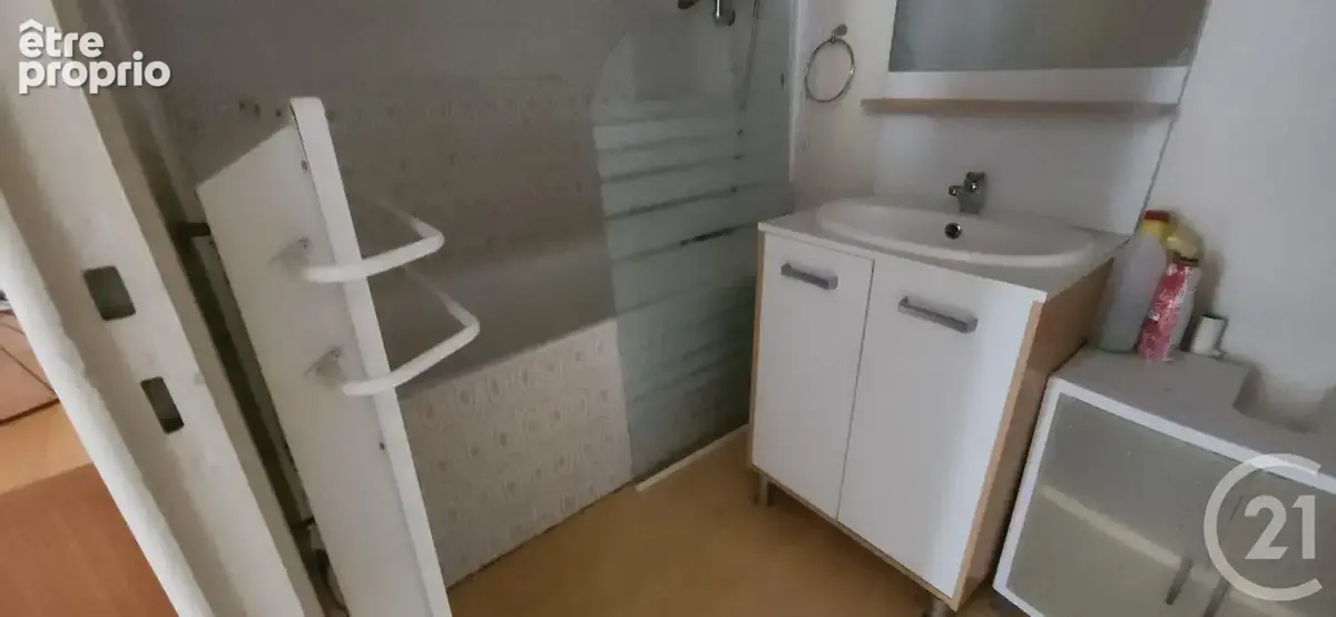 Appartement 3 pièces 75 m² à vendre à Aurillac (15000) - photo 3