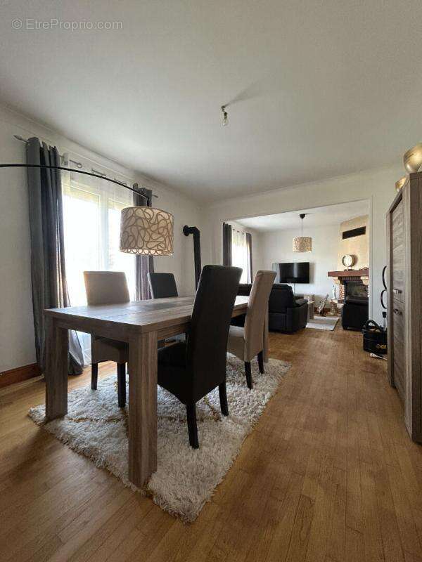 14100 Ouilly le Vicomte Maison plain-pied avec jardin 260 000 Euros - photo 3