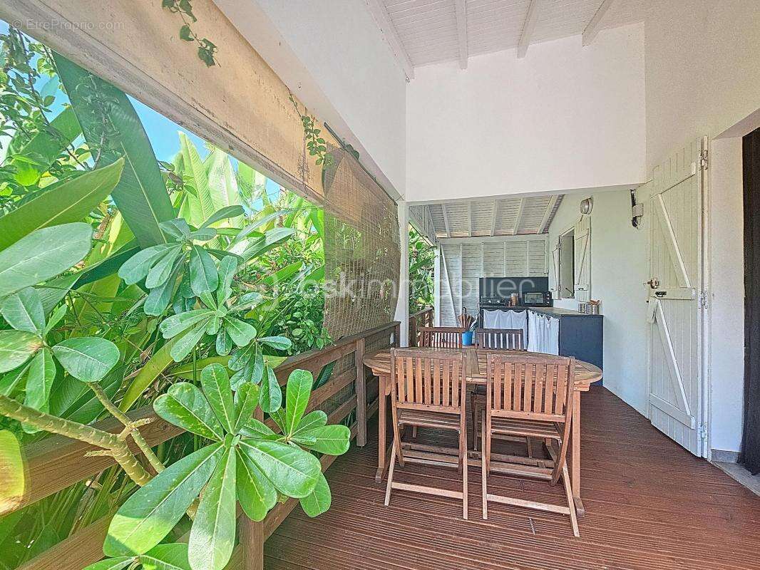 Maison à SAINTE-ANNE