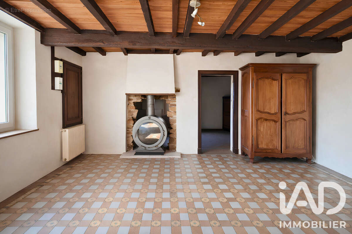 Maison 85 m² à Saint-Polgues  - photo 6