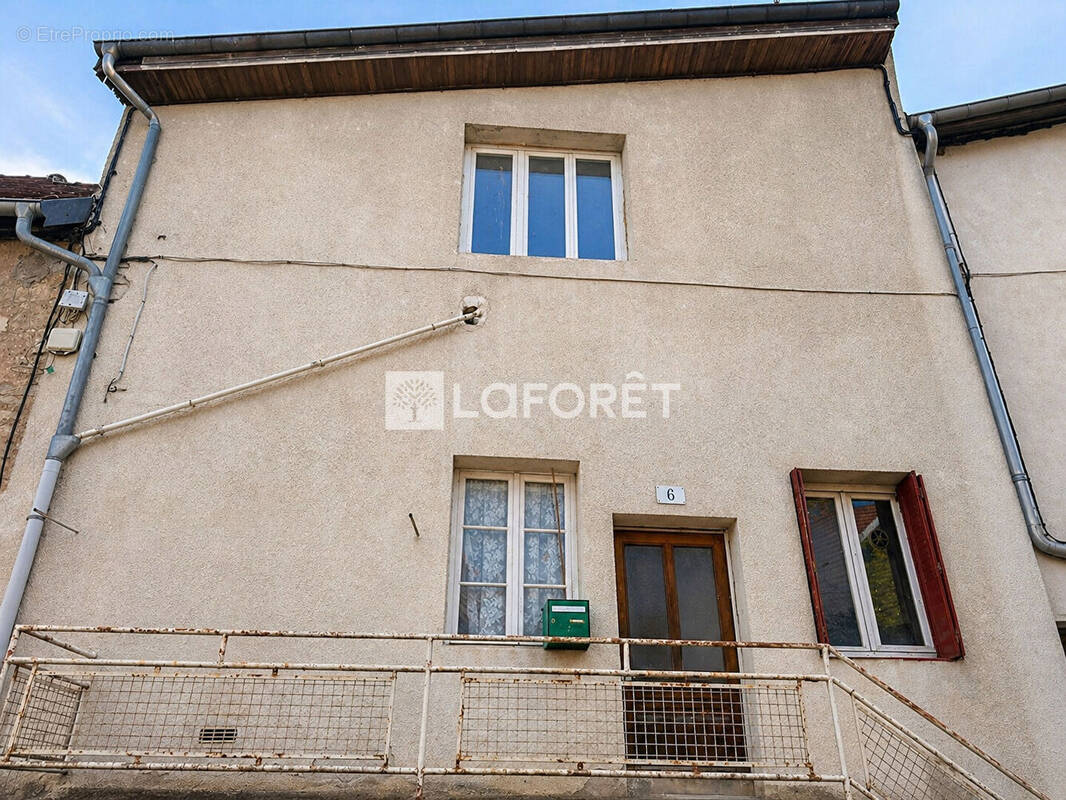 Maison à MARNAY