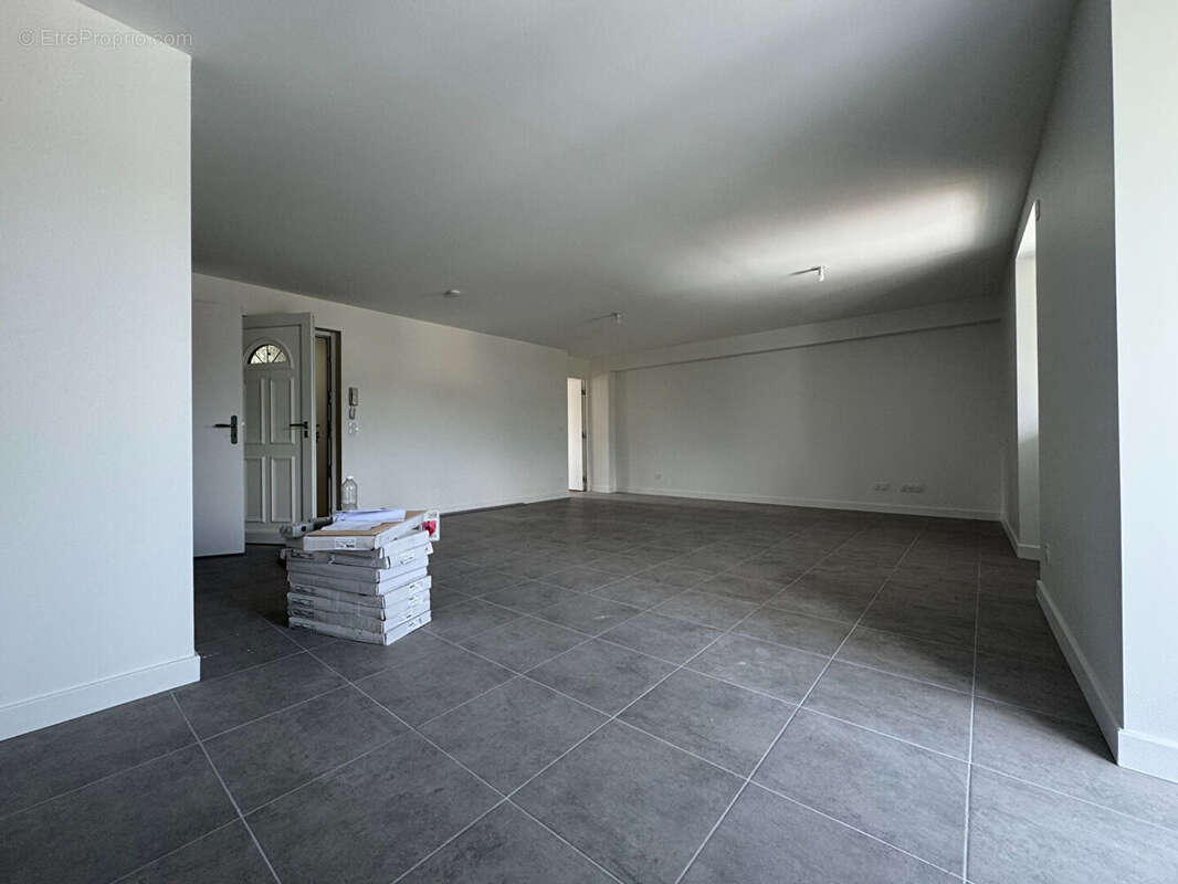 Appartement Gilly Sur Isere 4 pièce(s) 91 m2 - photo 2