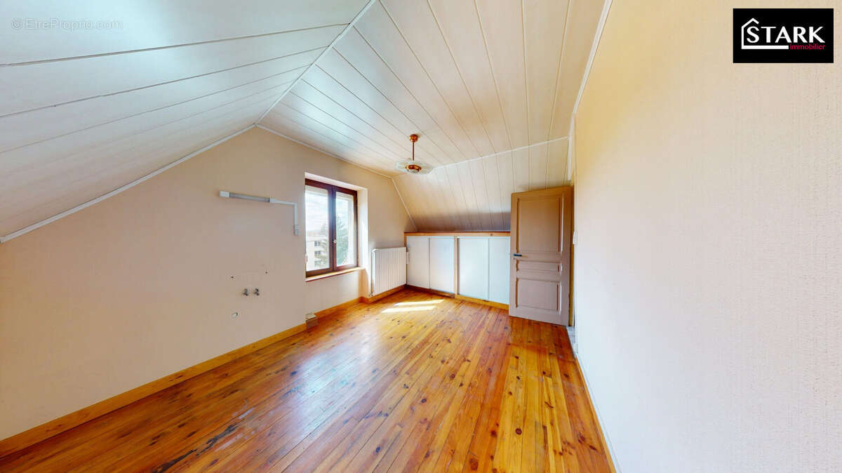 Maison à COLOMBIER-FONTAINE