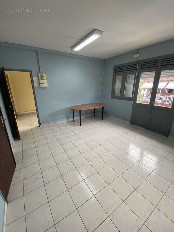 Appartement à POINTE-A-PITRE