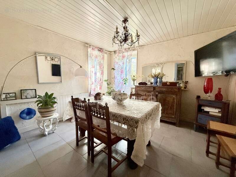 GUAGNO (Corse) : A vendre, maison en pierres avec dépendance, jardin, vue dégagée - photo 9