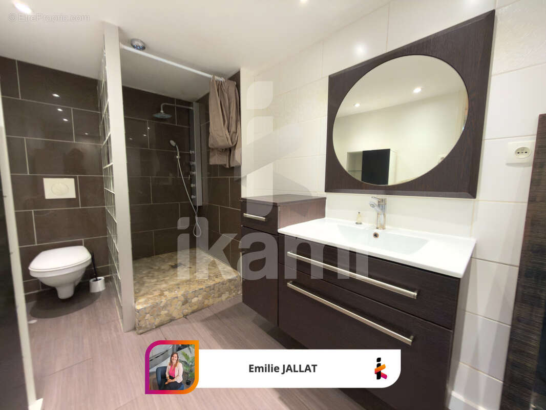 Appartement à FONTAINE