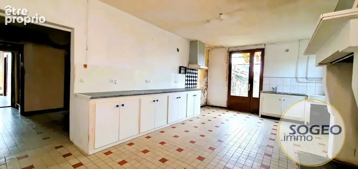 Ensemble immobilier aux multiples possibilités avec grange et jardin - photo 7