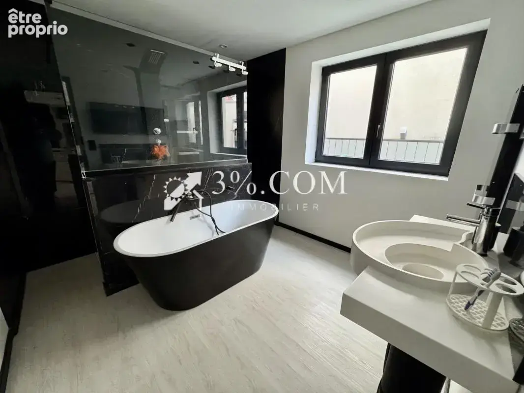 Maison semi-individuelle entièrement rénovée   117 m2 habita - photo 3