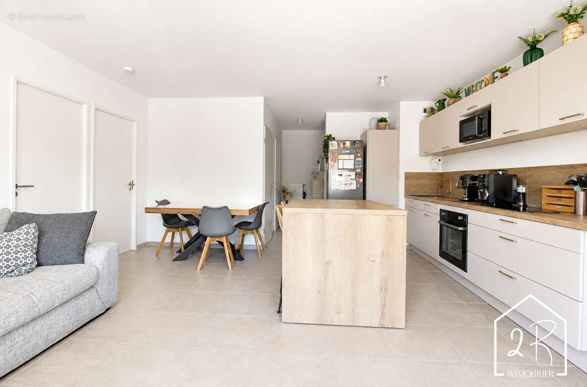 T3 62 m2 - Terrasse - parking - photo 6