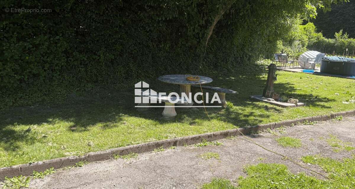 Appartement à VIZILLE