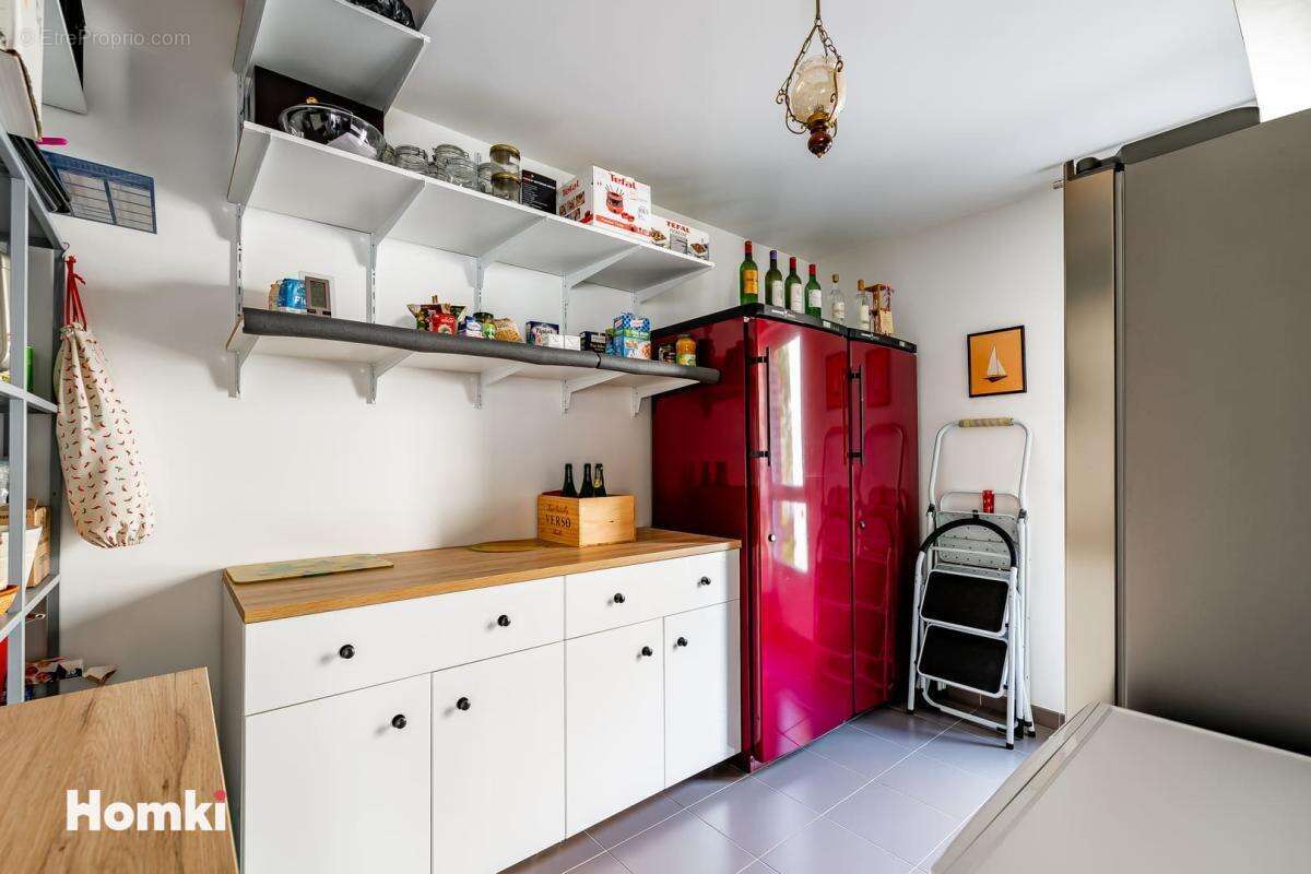 Appartement T5 de 99 m2 à Bordeaux 33300, Rue Paule Marrot - photo 6