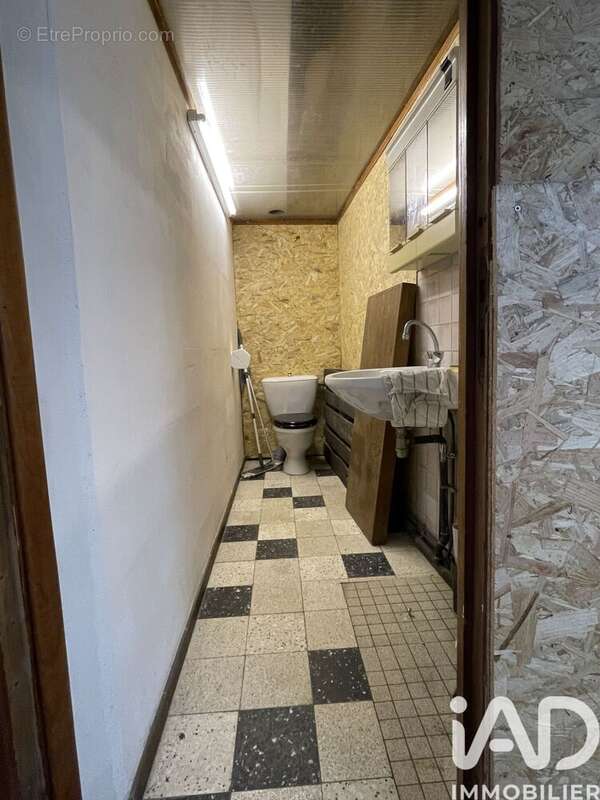 Photo 8 - Parking à HAZEBROUCK