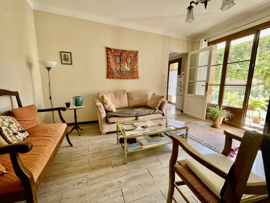 Appartement à CHATEAURENARD