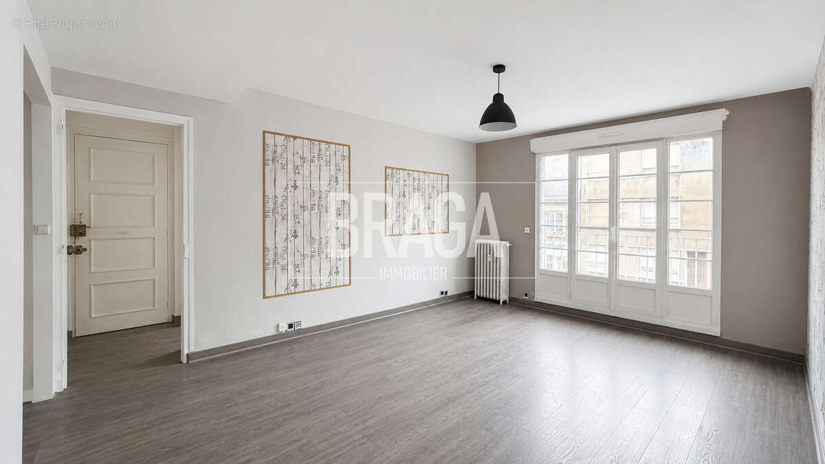À deux pas du centre-ville et à moins de 10 minutes à pied de la plage : appartement de 72 m2 - photo 2