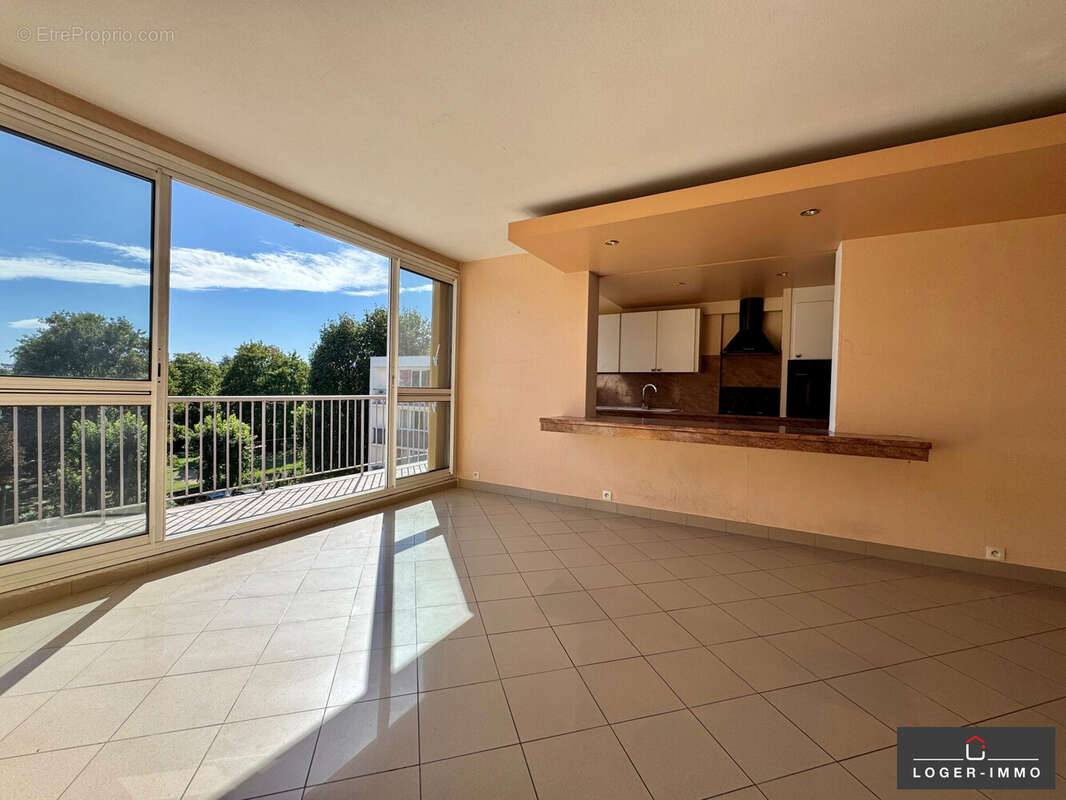 Appartement à LE PERREUX-SUR-MARNE