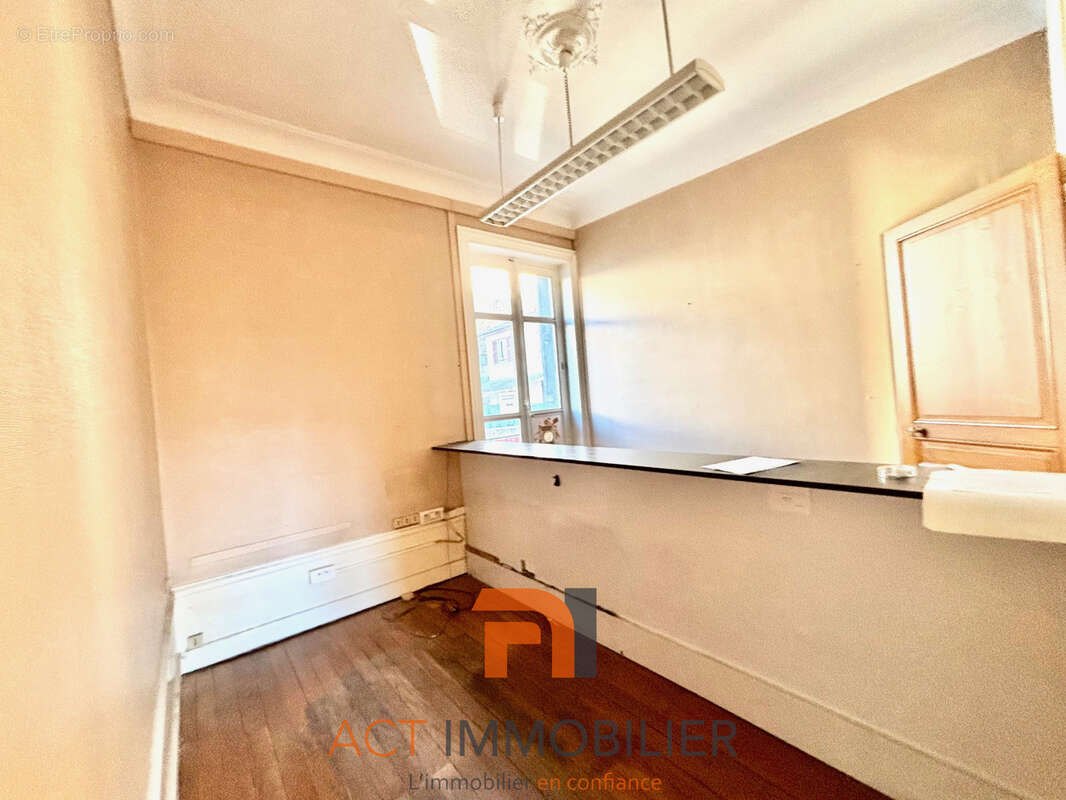 Appartement à L'ARBRESLE