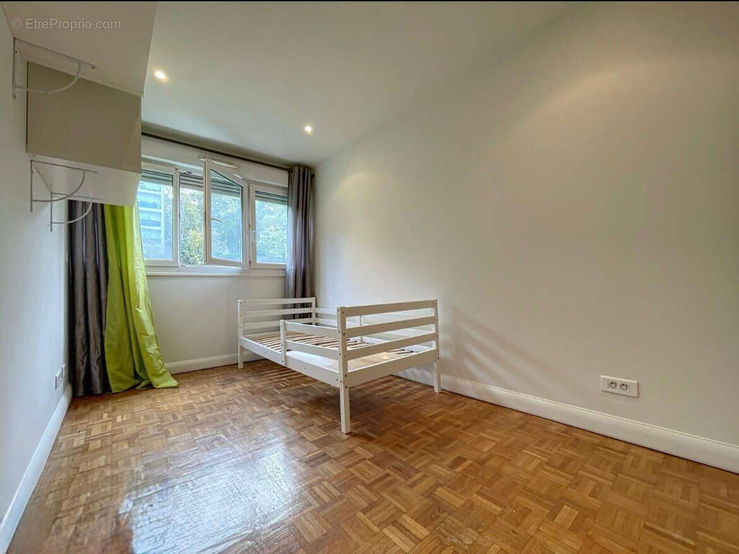 Appartement Aubergenville 3 pièce(s) 56,30  m2 2 CHAMBRES - CAVE - BALCON - photo 9
