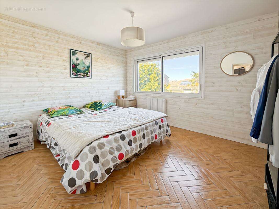 Maison à LE HAILLAN