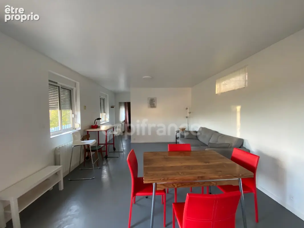 THOUARS Maison de 51m2 avec vue imprenable sur le Châtelier et joli terrain au bord du Thouet - photo 6