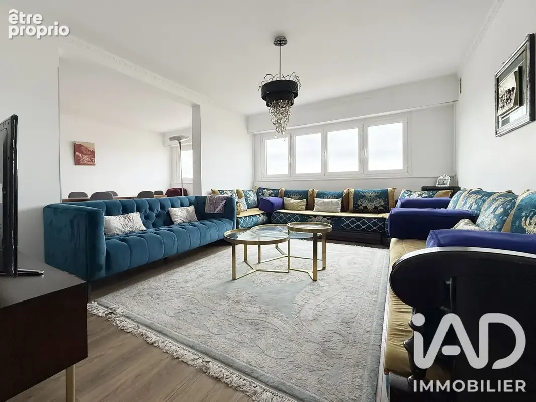 Photo 1 - Appartement à COURBEVOIE