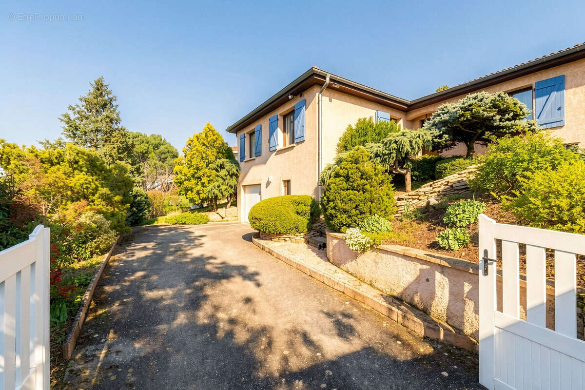 Photo 2 - Maison à SAINT-SYMPHORIEN-D'OZON