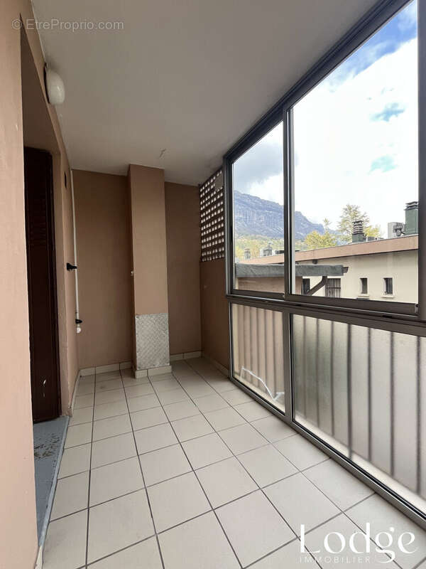 Appartement à MEYLAN