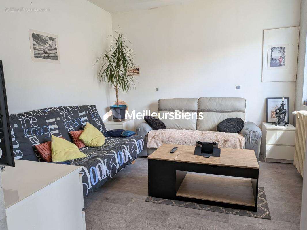 Maison familiale au cœur de Porcaro - 4/5 chambres - 1285 m² terrain - photo 10